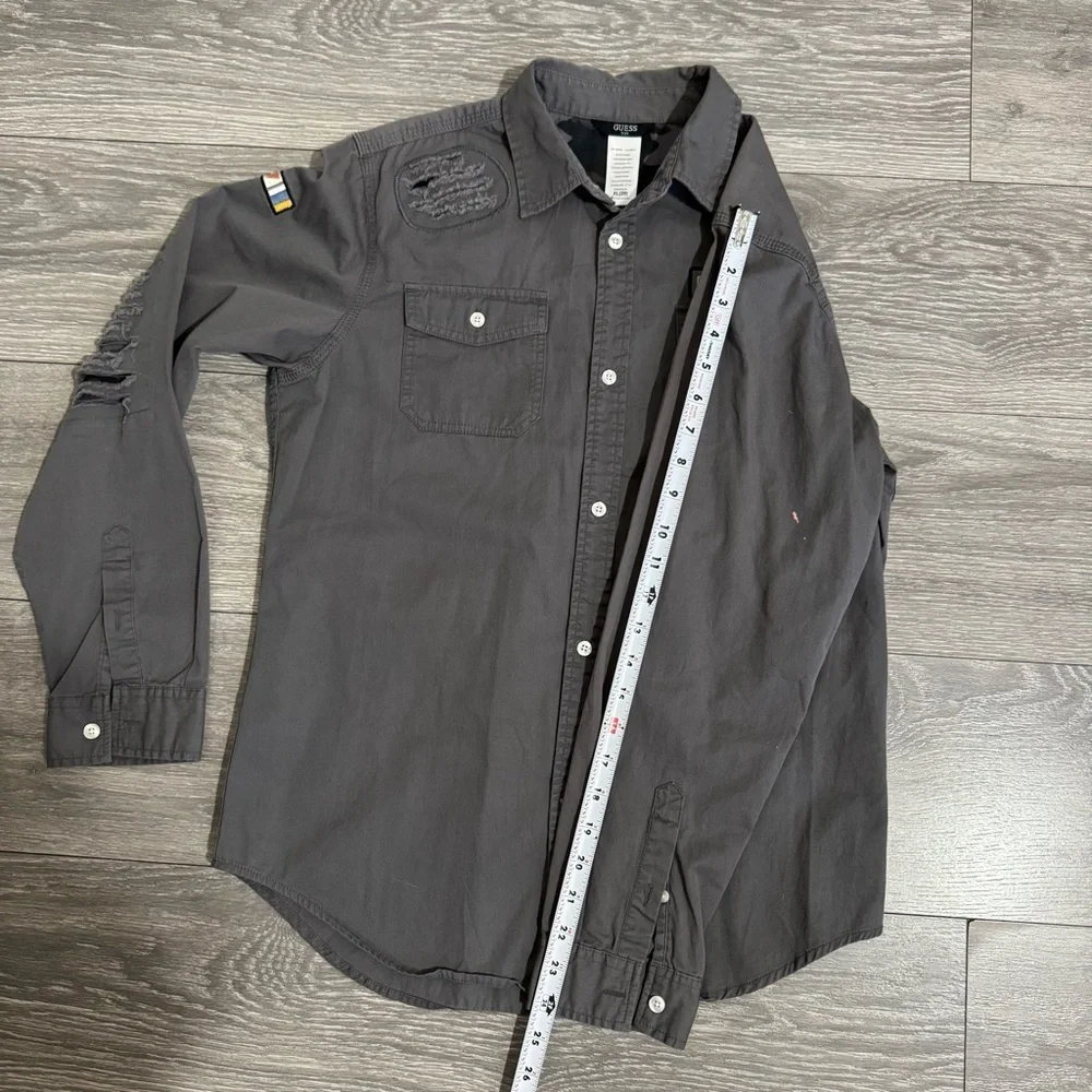 Guess Kids Gray Patched Casual Button Down Army Shirt Sturdy Fabric Sz XL Flawed